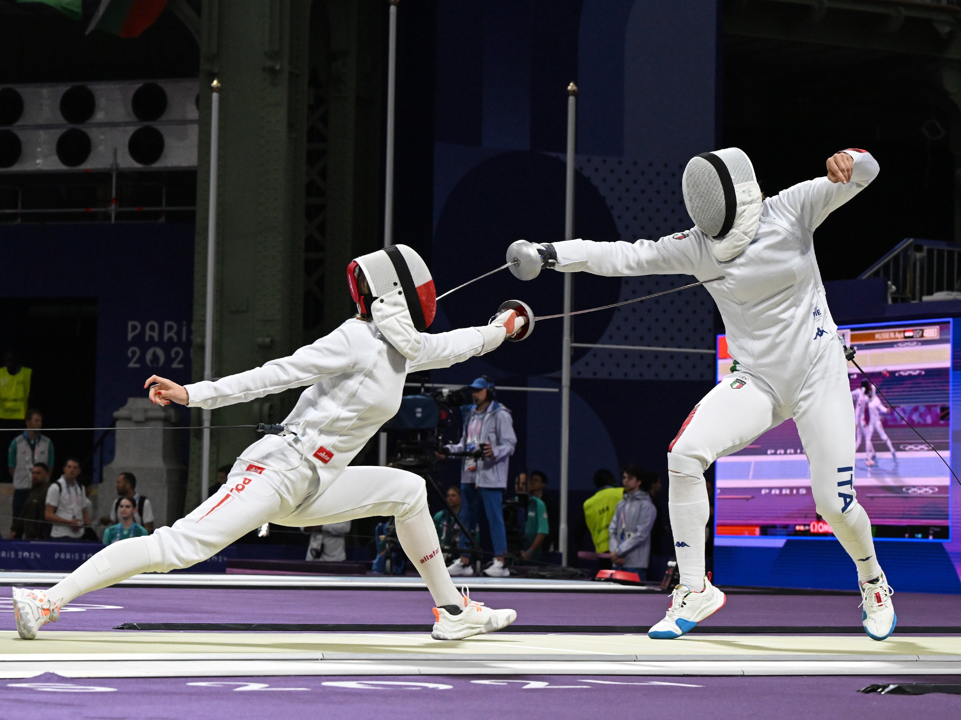 Customer stories: How AZZA fencing gear transformed my game?